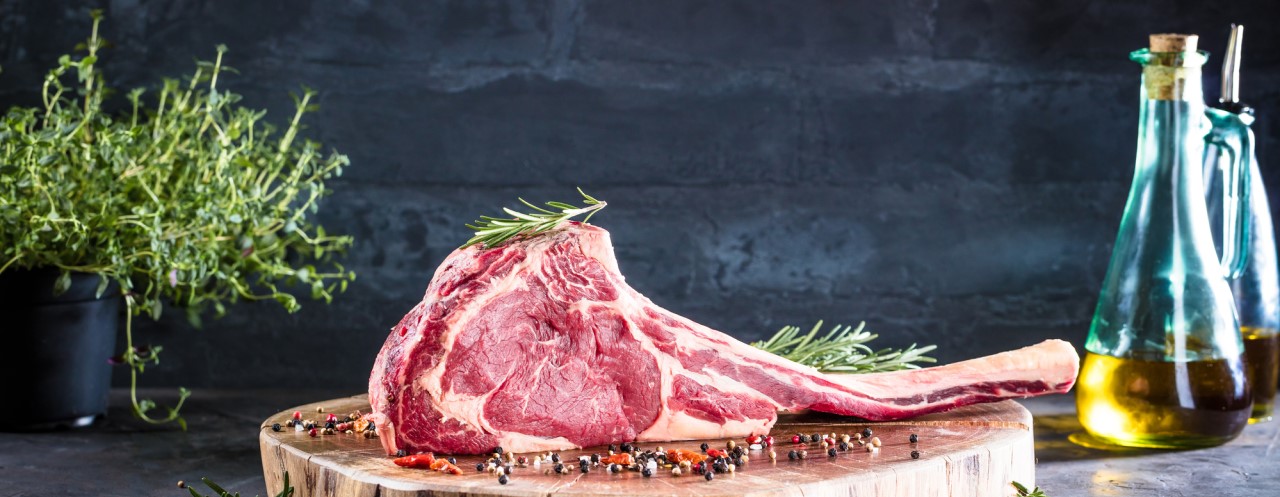 Tomahawk Steak grillen: Das musst du für die Zubereitung wissen